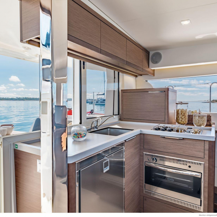 Bubi | Lagoon 40 photo 6