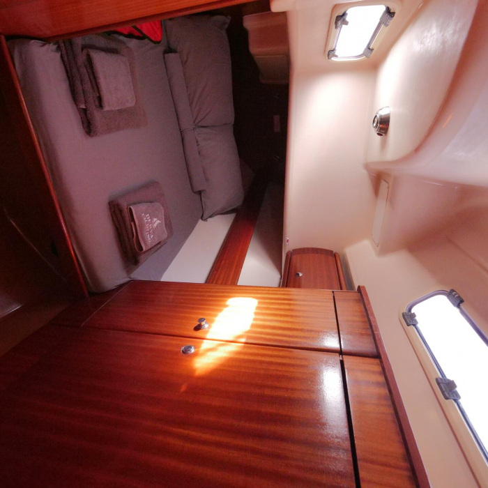 Altair | Bavaria 36 photo 20