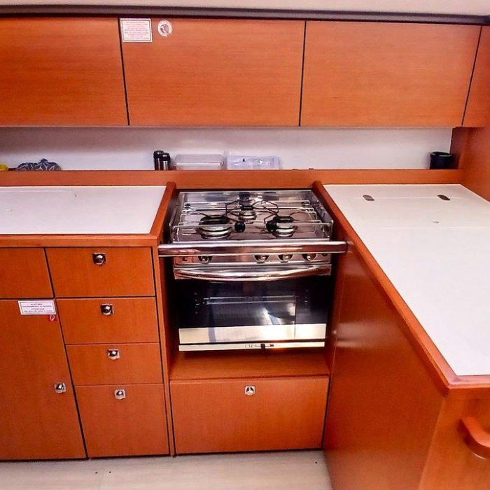 Eleni | Bavaria C38 photo 9