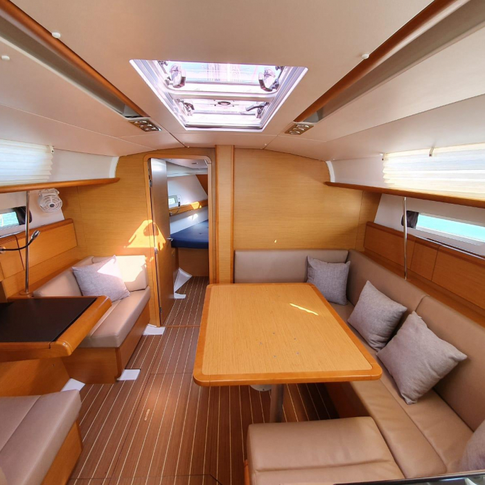 T-Punch | Jeanneau Sun Odyssey 409 photo 14