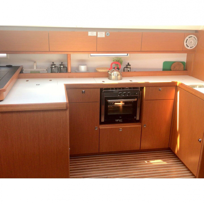 Leonidas IV | Bavaria cruiser 51 photo 8