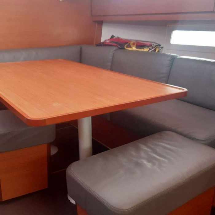 MAYBE TOMORROW | Dufour 390 GL photo 7