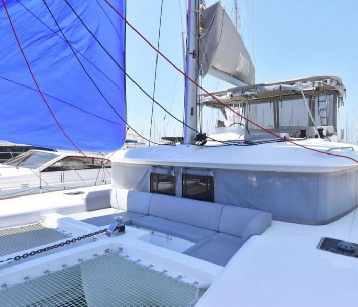 Omiros II | Lagoon 450 Flybridge photo 3