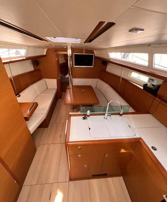 MoElli | Sun Odyssey 389 photo 7