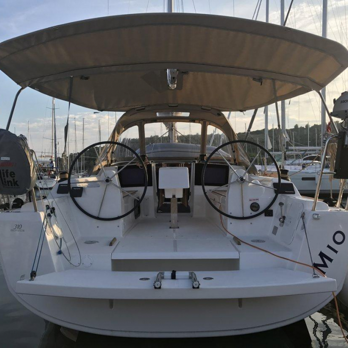 Mio | Dufour 310 GL photo 3