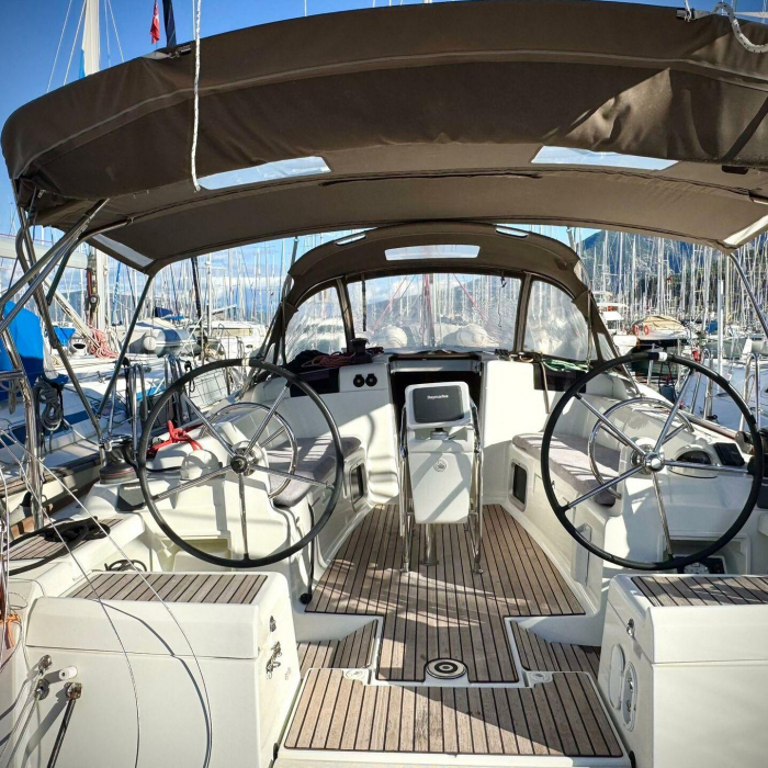 Foxy | Sun Odyssey 419 photo 1