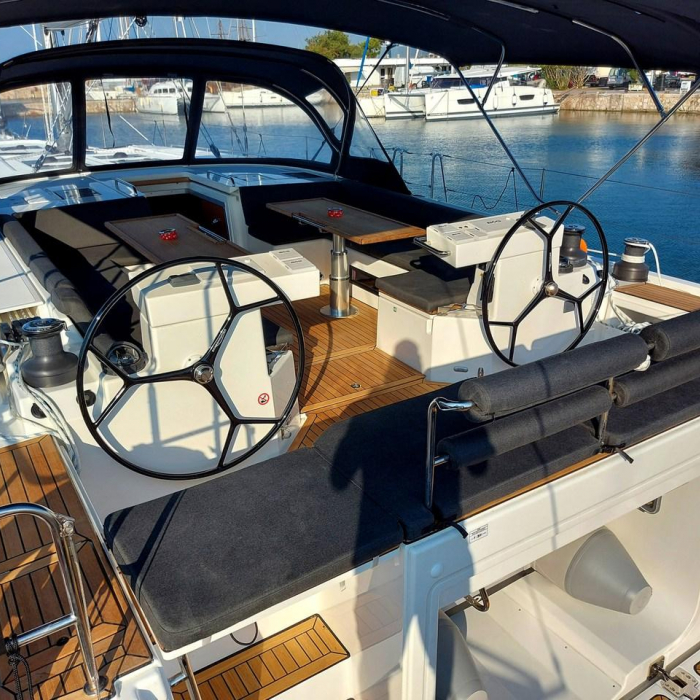 Promitheas | Bavaria C57 photo 2