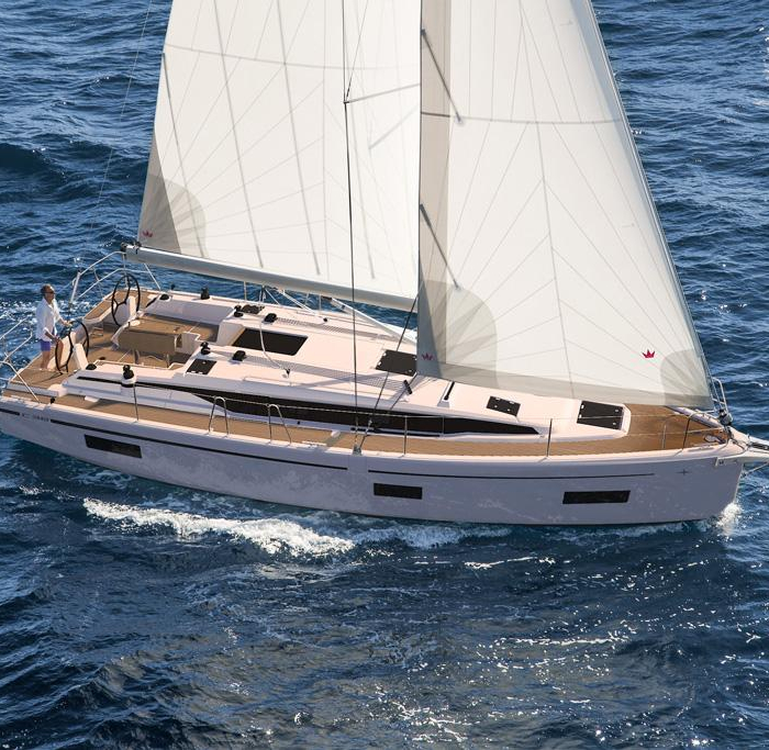 Coconut | Bavaria C38 photo 1