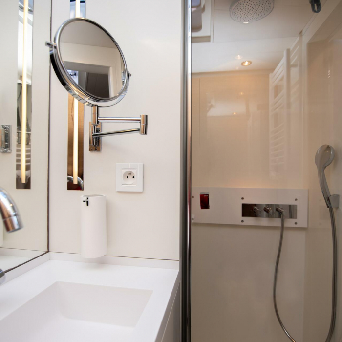 Bubbles | CNB 76 photo 24