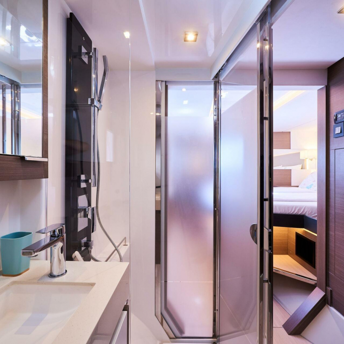 Good Vibes | Leopard 53 - OW photo 36