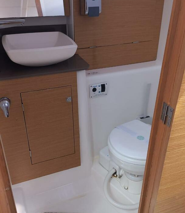 Karibu | Dufour 360 GL photo 9