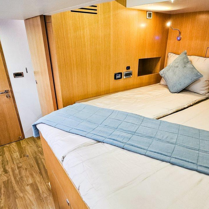 October | Mazarin 55 photo 15