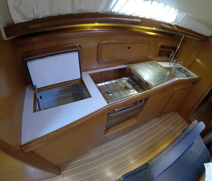 Skalice | Grand Soleil 43 photo 9