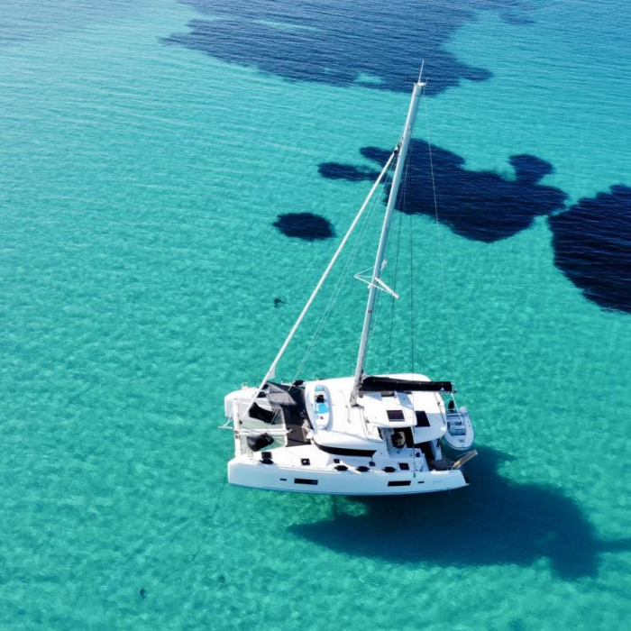 Karla | Lagoon 42 photo 13