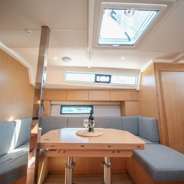 Fiona | Bavaria C42 photo 19