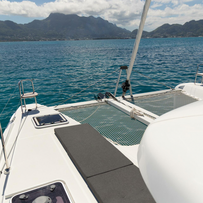 Vanessa | Lagoon 42 photo 16