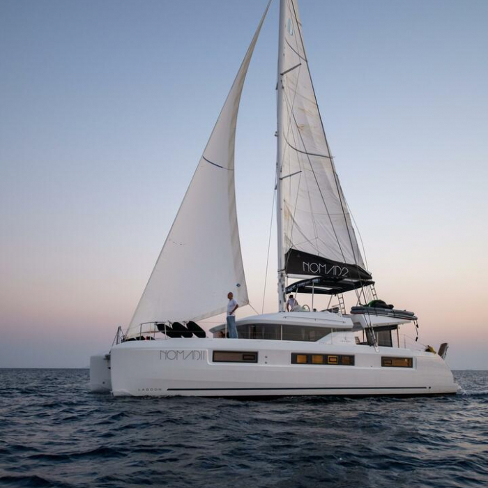 NOMAD II | Lagoon 50 photo 3