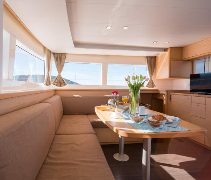 BRIGHT MOON | Lagoon 450 F Luxury photo 7