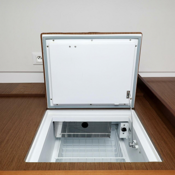 Best Friends I | Lagoon 42 photo 21