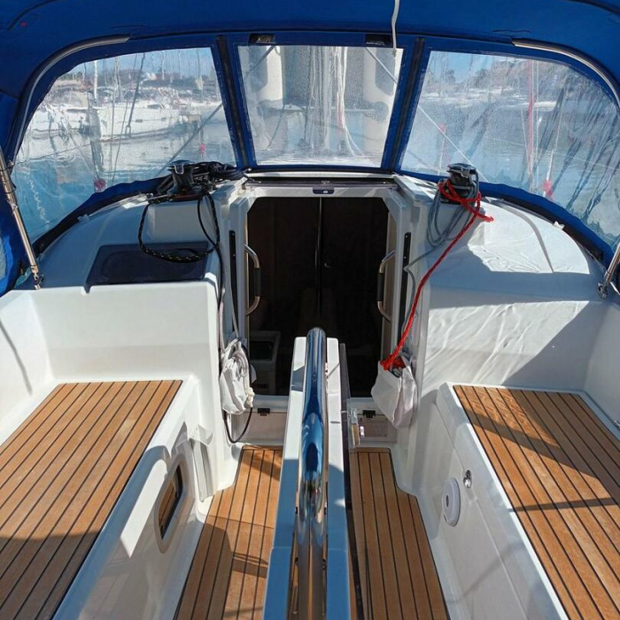 Giugi | Oceanis 30.1 photo 5