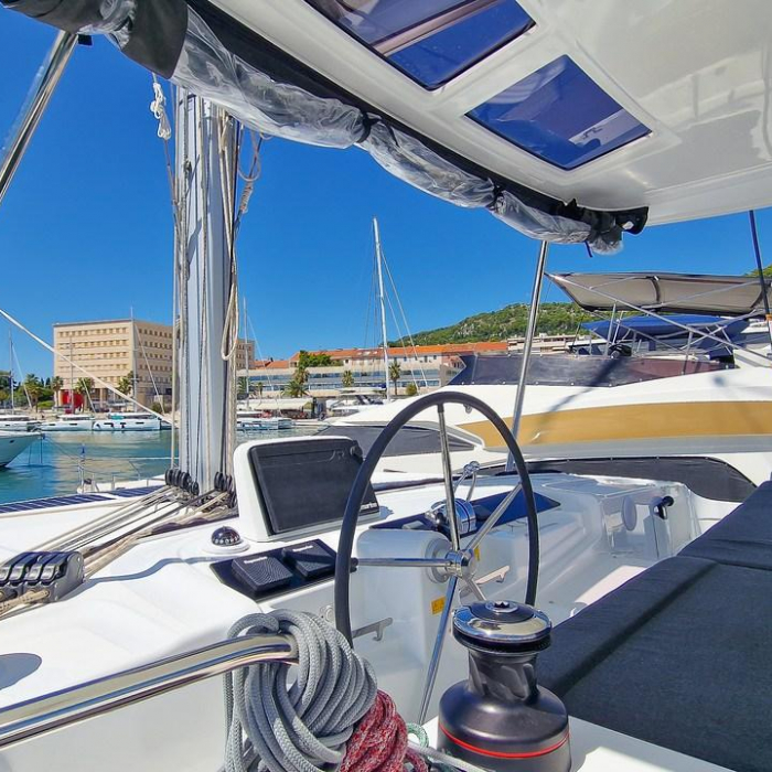 Felicita | Lagoon 46 photo 7