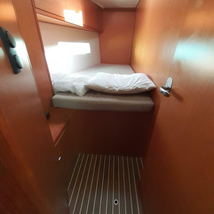 Economy | Bavaria C45 Holiday photo 7