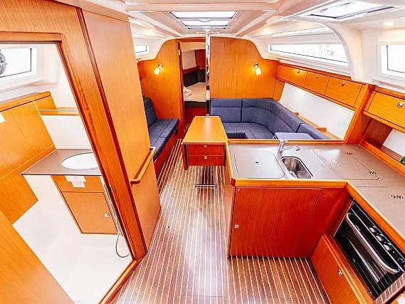 Flinx | Bavaria Cruiser 37 photo 3