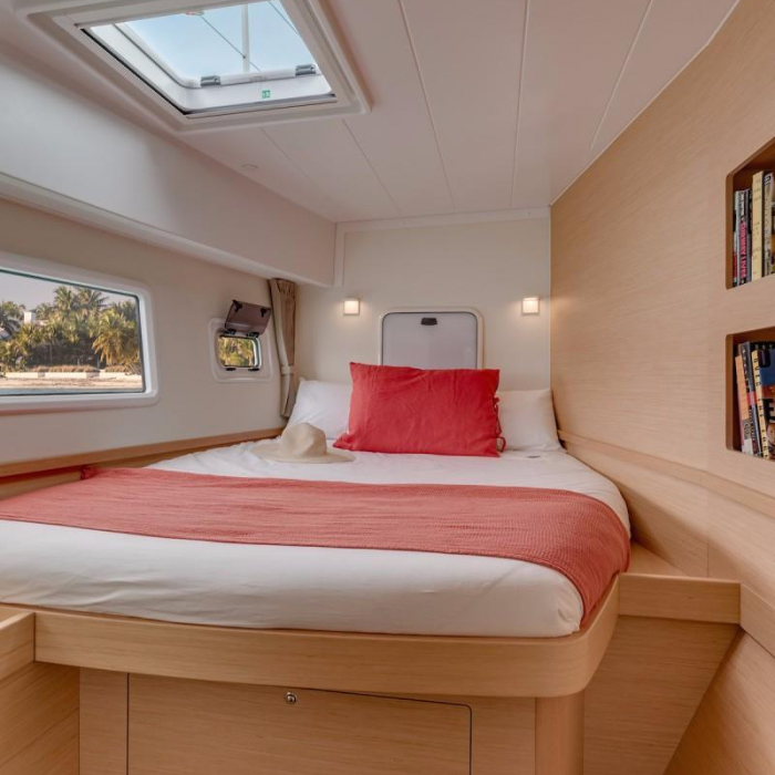 BONA NOVA | Lagoon 420 photo 8