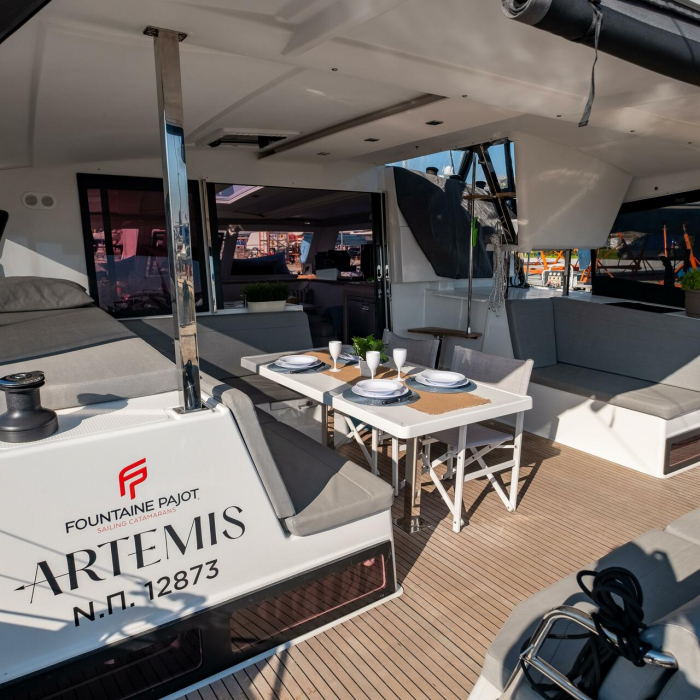 Artemis | Fountaine Pajot Isla 40 photo 38