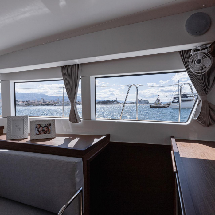 SAILOR MOON | Lagoon 40 photo 17