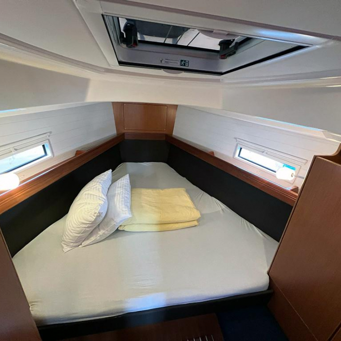 Jugo | Bavaria Cruiser 37 photo 8