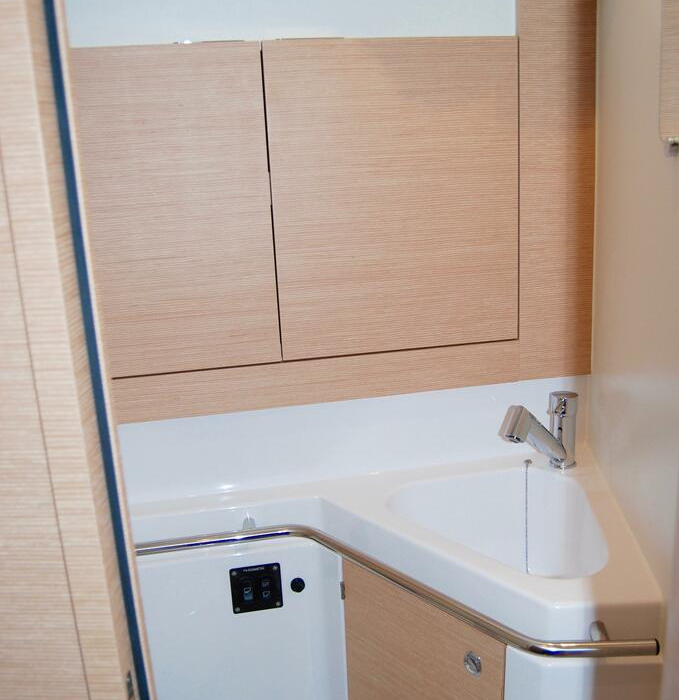 Betelgeuse (Electric Heads, Inverter) | Elan Impression 45 photo 15