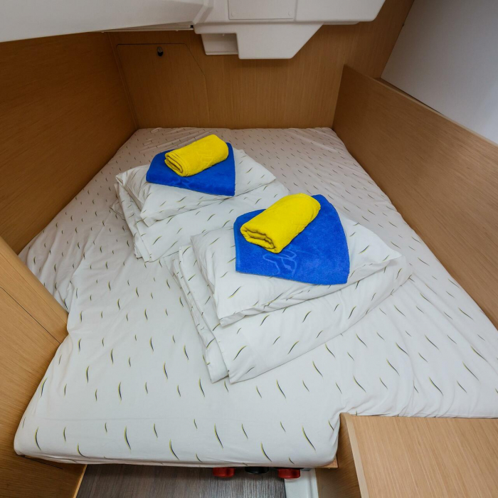 Obsession | Oceanis 38.1 photo 10