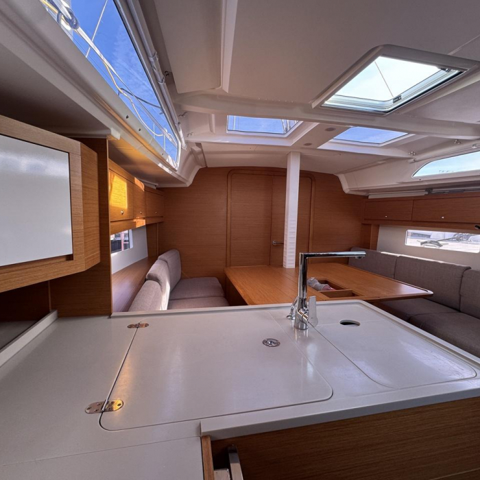 Rhapsody | Dufour 37 photo 7