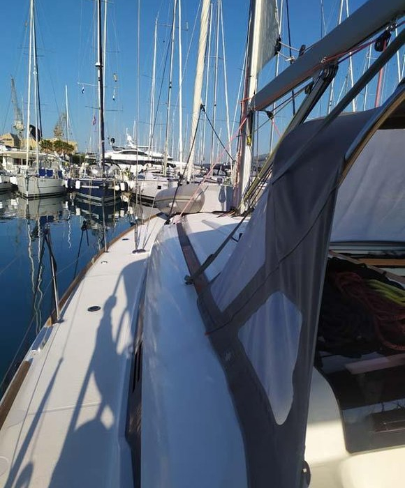 Mango Tango | Sun Odyssey 419 photo 1