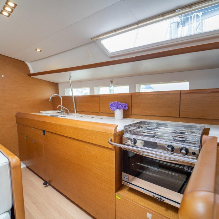 Ciao Bao | Sun Odyssey 519 photo 14