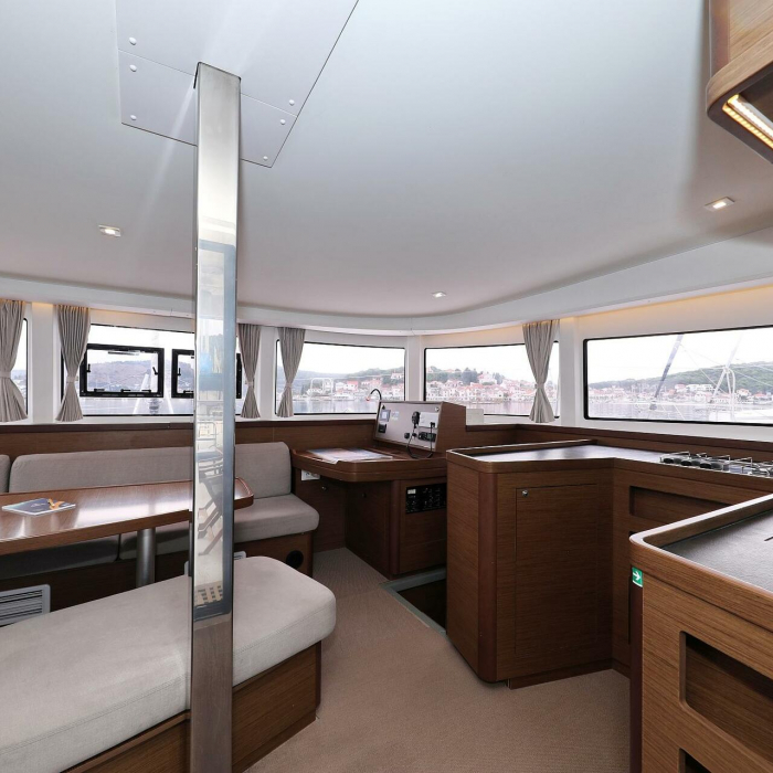 Air Wave | Lagoon 42 photo 17