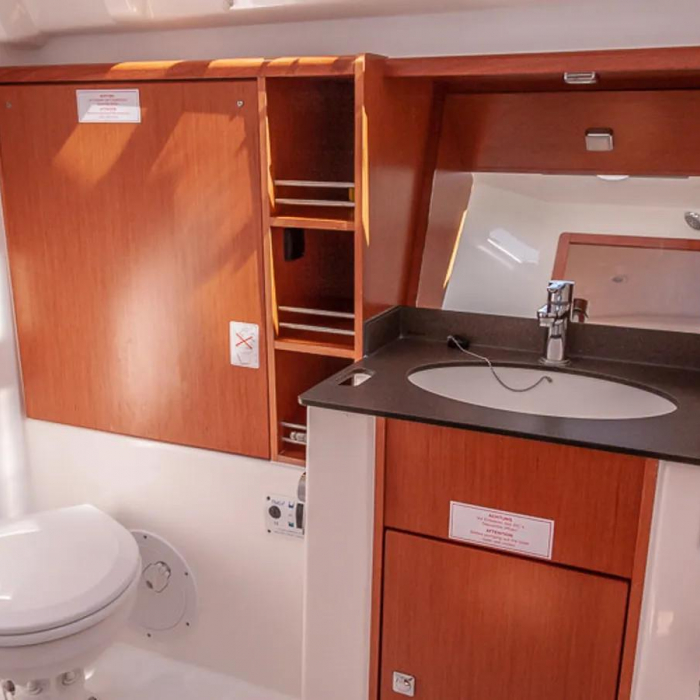 Ioli | Bavaria 41 Cruiser photo 3