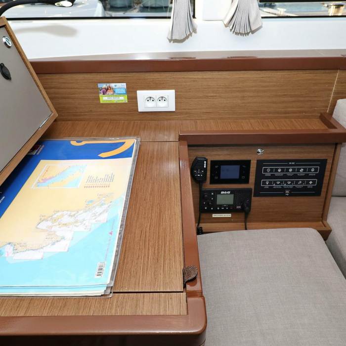 Mars | Lagoon 40 photo 19