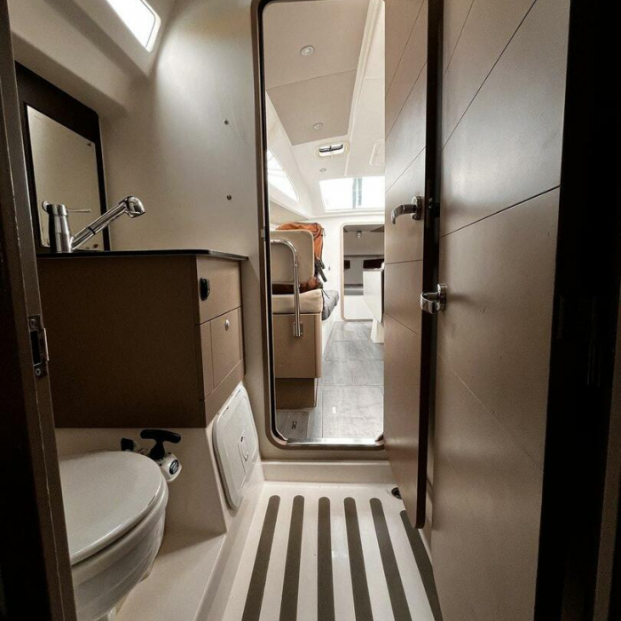 Xavier | RM 1070 photo 11