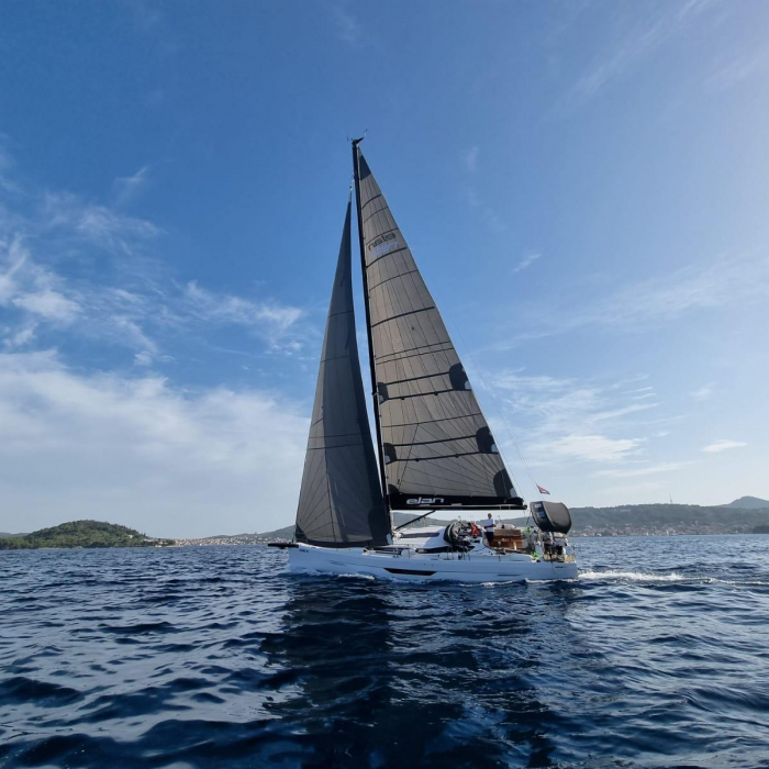 Contessa | Elan E6 photo 4