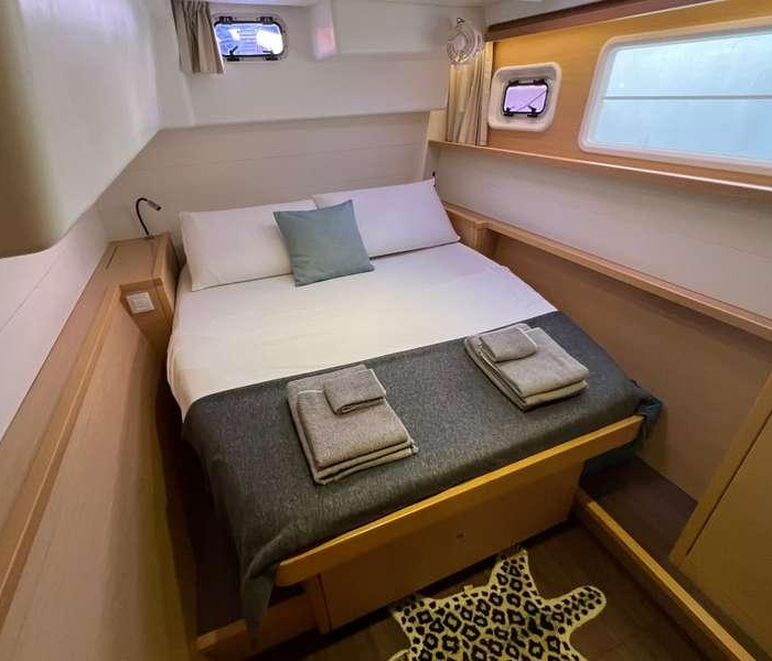 Branchia | Lagoon 450 Fly photo 14