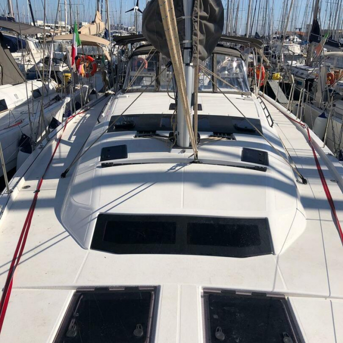 Briseide | Dufour 470 photo 2