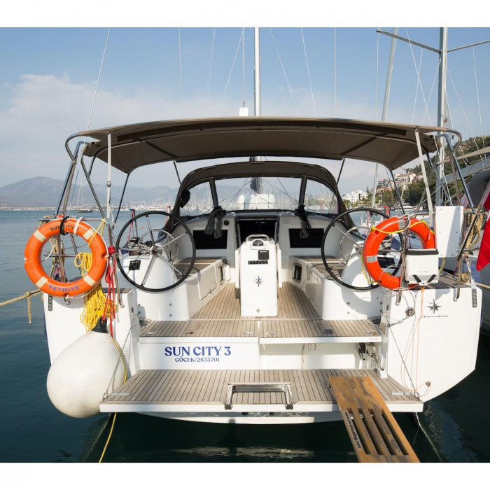 Suncity 3 | Sun Odyssey 410 photo 1