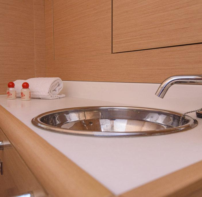 Birbona | Sun Odyssey 449 photo 24