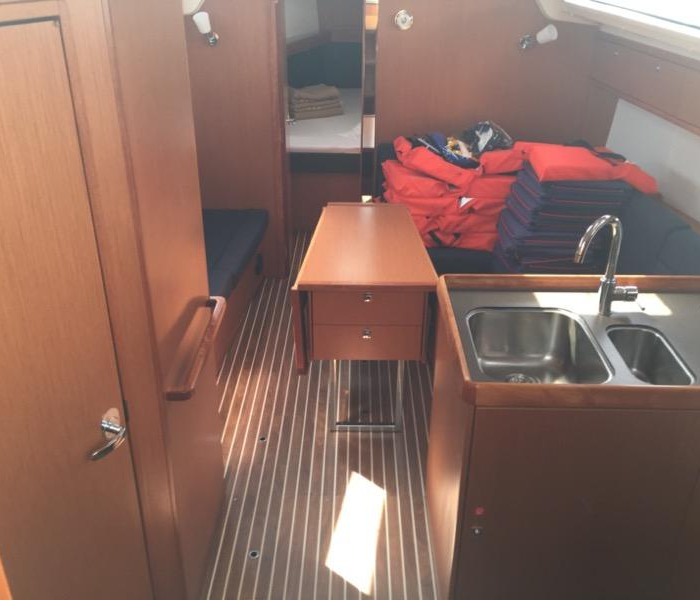 Menkar | Bavaria Cruiser 37 photo 12