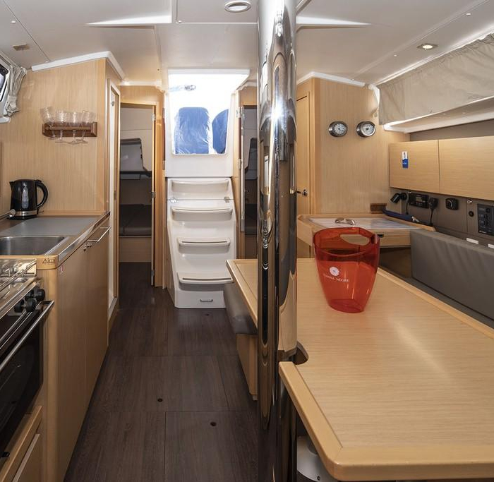 Moin | Oceanis 38 photo 27