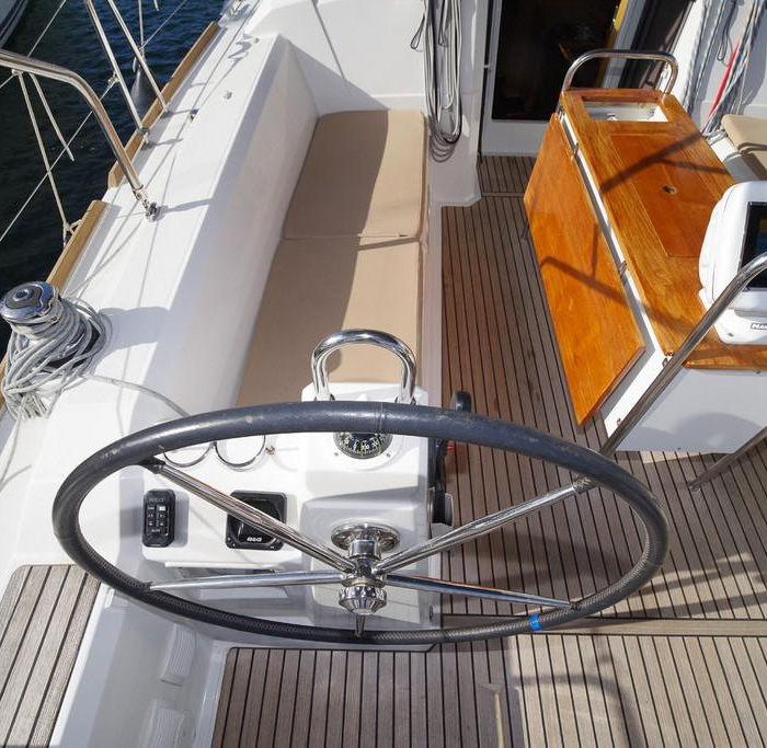 Moin | Oceanis 38 photo 10