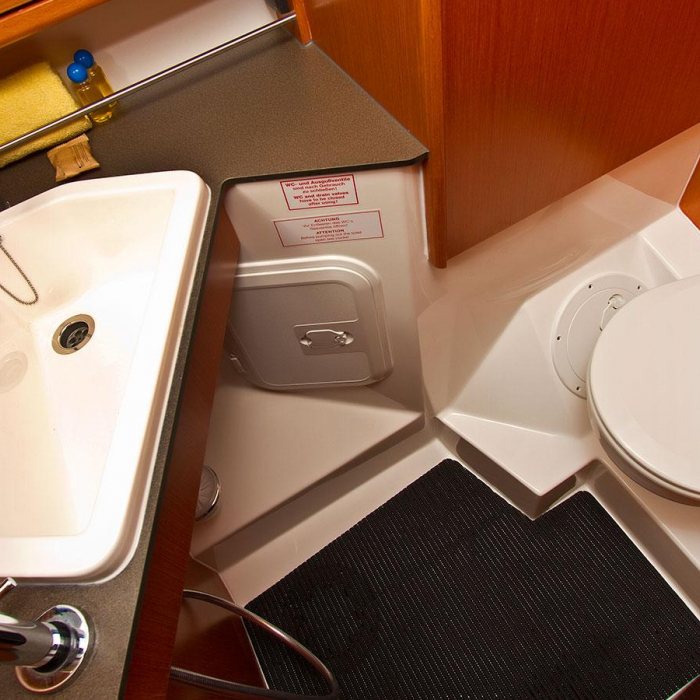 Artina | Bavaria Cruiser 34 photo 2