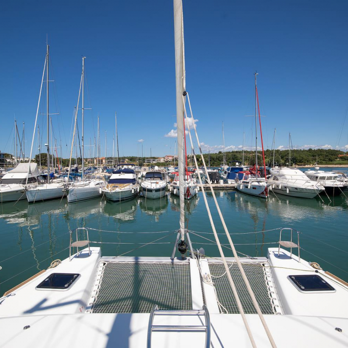 Yolo | Lagoon 40 photo 17